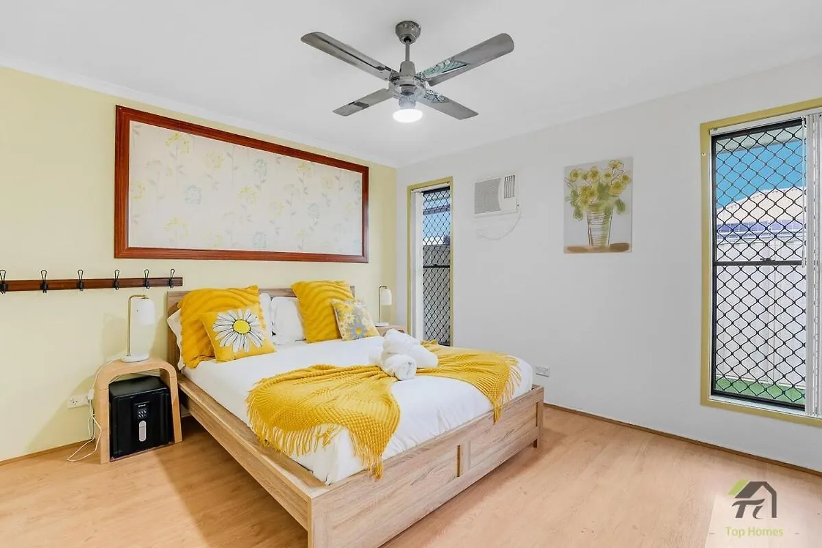 Quiet 5 Bedrooms House Located Springfield Lake Springfield Lakes Australia