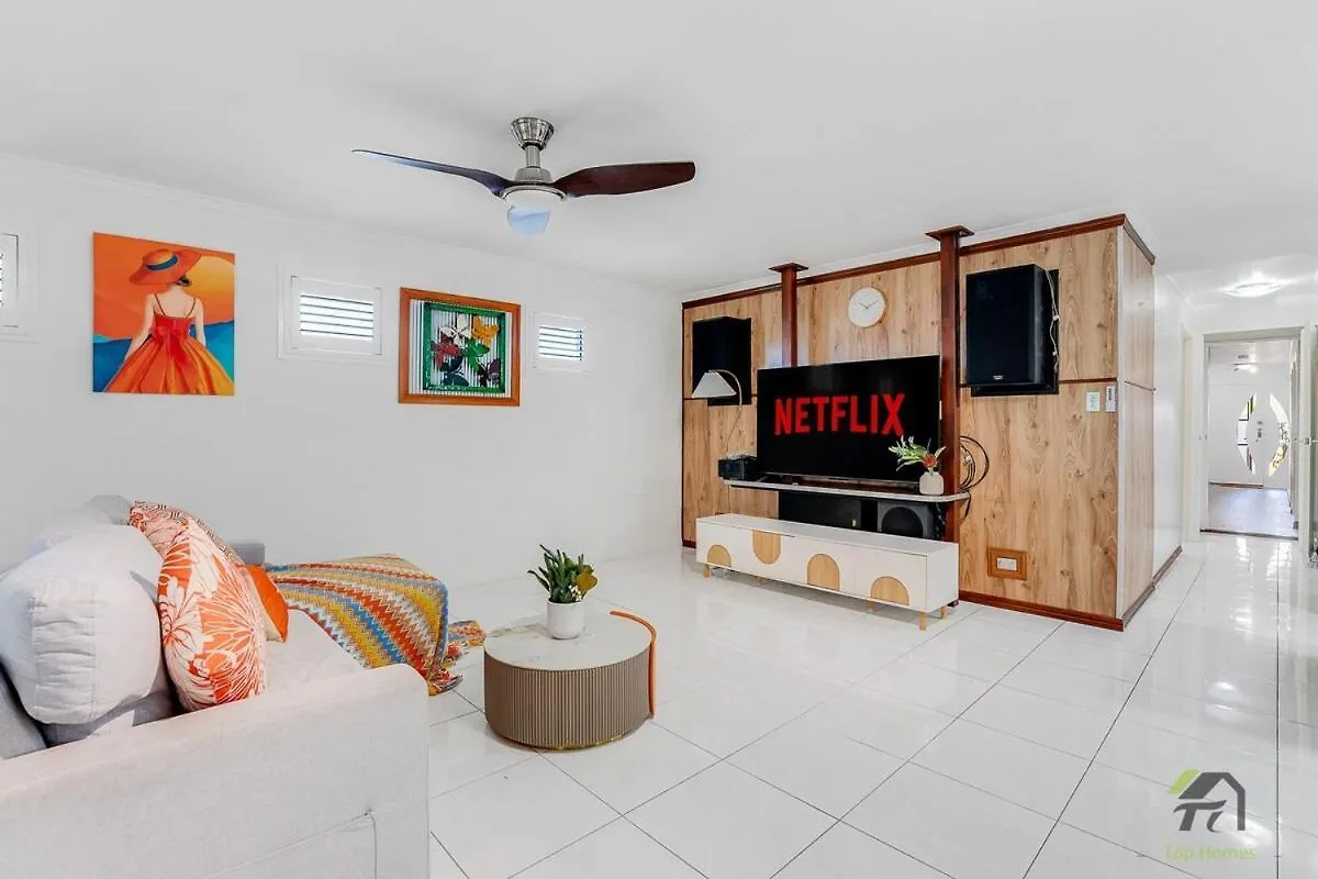 Quiet 5 Bedrooms House Located Springfield Lake Springfield Lakes